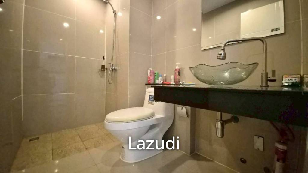 picture 1 Bed 1 Bath 24 SQ.M. The Twin Tower Jomtien - 9/11