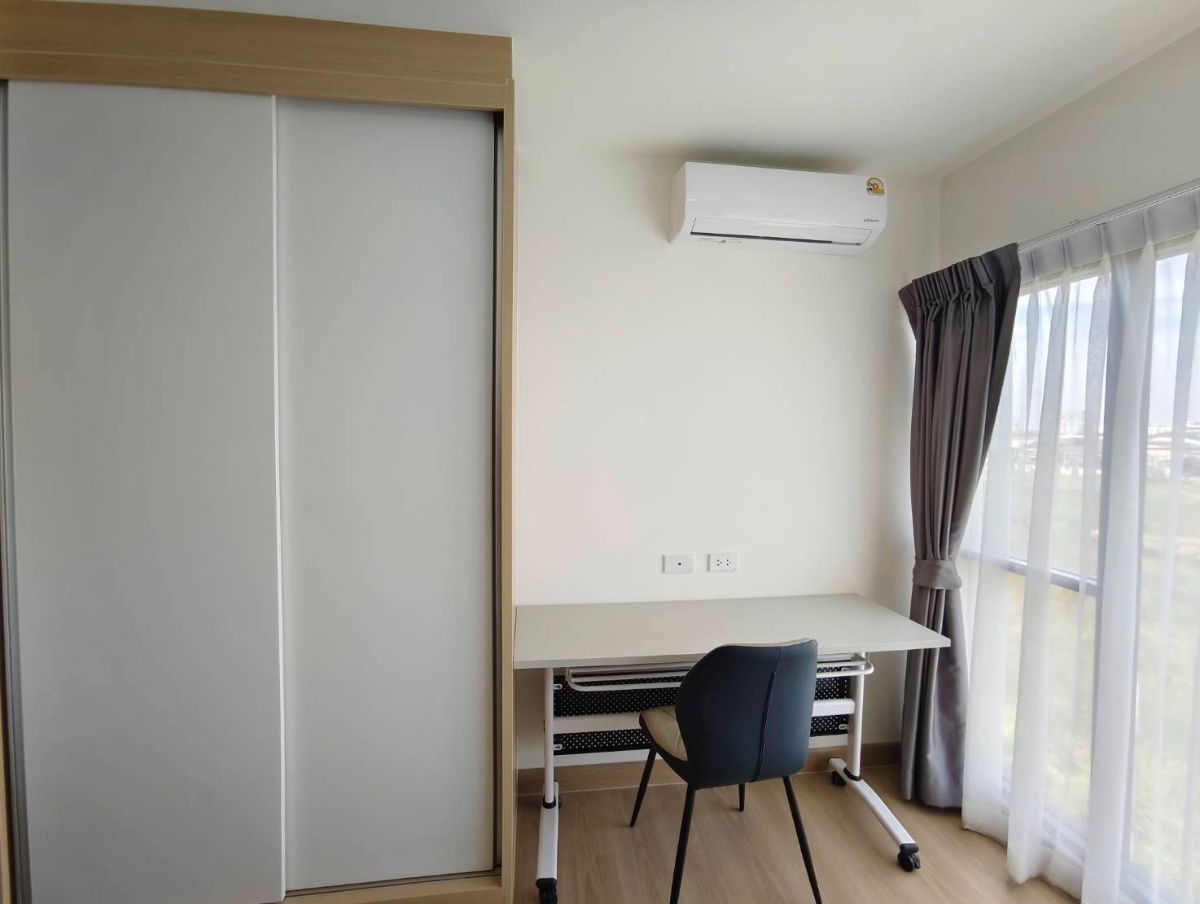 รูป ให้เช่าคอนโดเพลิน เพลิน เจน วายด์ รังสิต-คลองหลวง 34 ตร.ม.ห้องใหม่ เฟอร์ครบ มีเครื่องซักอบผ้า ใกล้ ม.กรุงเทพ (TR1206) - รูปที่ 3/9