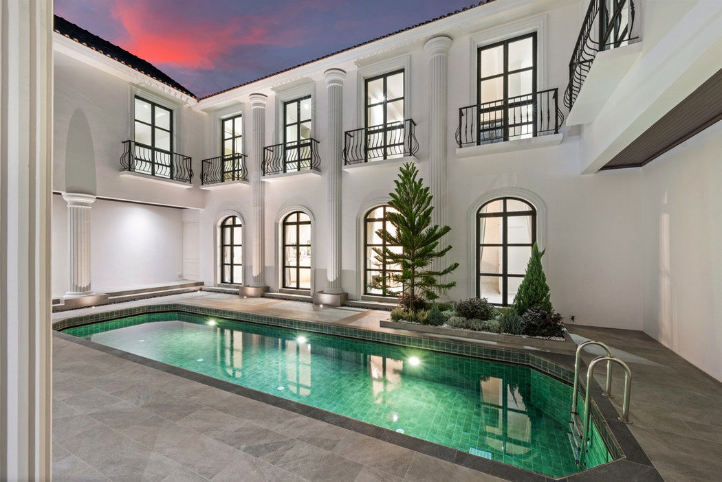 picture Call : 080-979-8999 Luxury Pool Villa 100 sq.wa, Soi Nakniwat 41 Lat Phrao, near Sky Train Yellow Line Lat Phrao 71 Station - 4/13