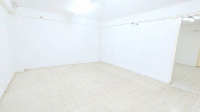 picture Commerce University 370 m. Large office space with full functionality airy and spacious MRT Huai Khw - 6/8