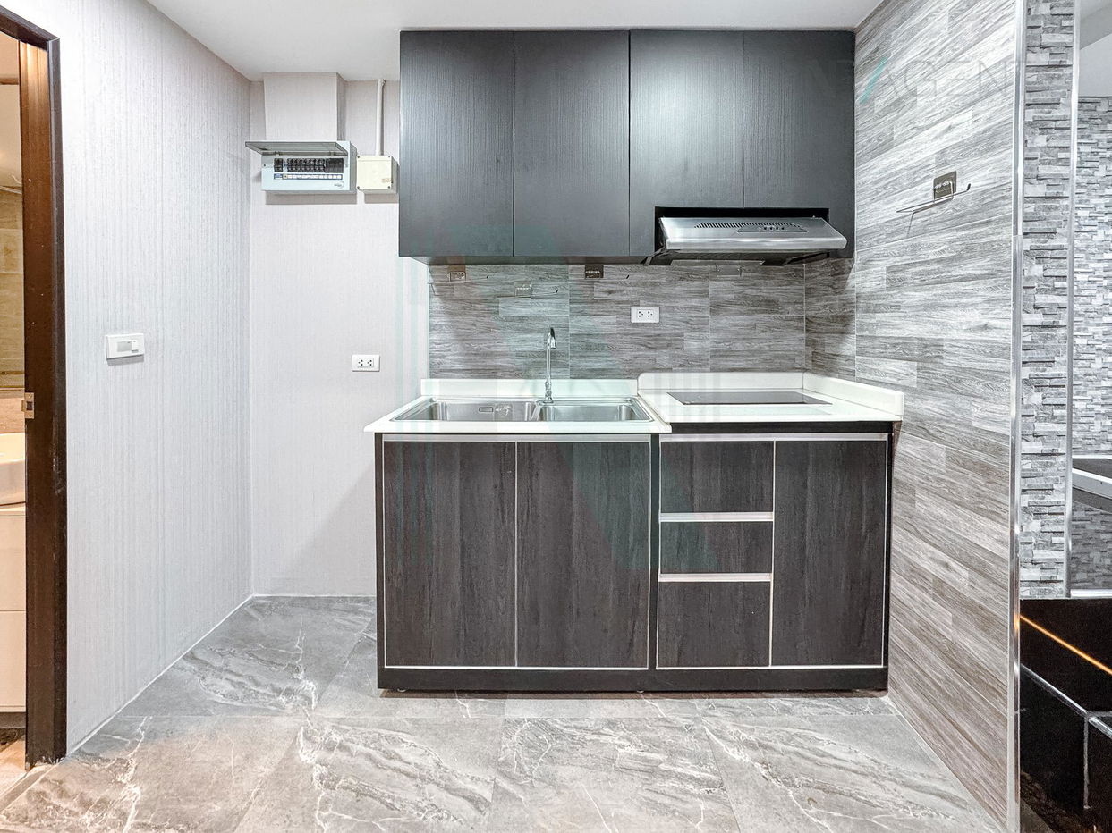 รูป ขายคอนโด เดอะ คริส รัชดา 17 อาคาร 3 ชั้น 1 1 ห้องนอน ขนาด 45 ตรม ใกล้ บิ๊กซี เอ็กซ์ตร้า รัชดา - รูปที่ 7/8