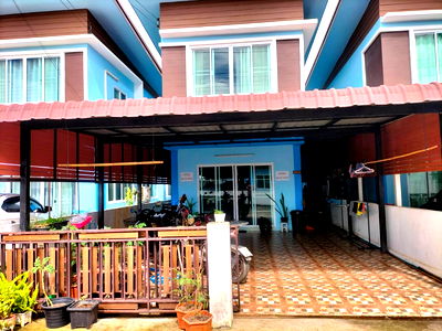 Townhouses for rent Chiang Rai Provincial Electricity Authority : Townhome for rent with 3 bedrooms,2 toilets and 1 kitchen.