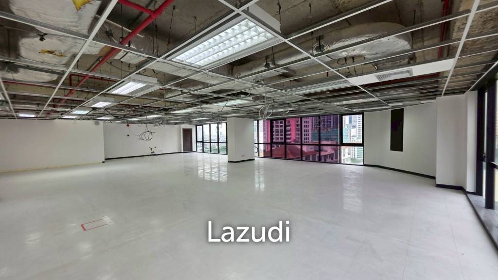 รูป Spacious Office Space in Sethiwan Tower Si Lom Bangkok - รูปที่ 10/10