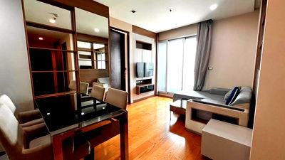 ขายคอนโด : ขายราคาดีมาก!! ห้องสวย บิ้วอินครบ พร้อมเข้าอยู่ ดิ แอดเดรส อโศก | The Address Asoke MD-25085080