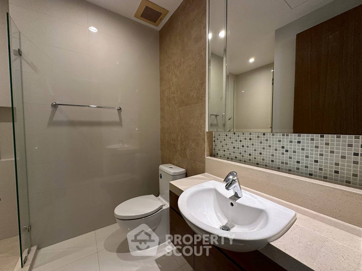 picture 3-BR Condo at Bright Sukhumvit 24 Condominium near BTS Phrom Phong (ID 2454029) - 11/11