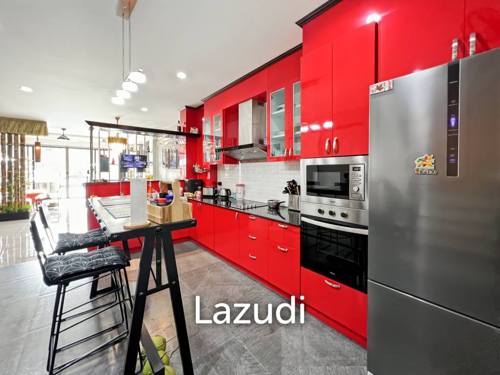 picture Good Investment 6-Bedroom Waterfront Townhouse in Khao Tao Hua Hin - 12/82