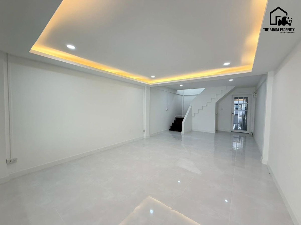 รูป  ทาวน์เฮาส์รีโนเวท 2 ชั้น ซอยเสนานิคม 1 - รูปที่ 5/19