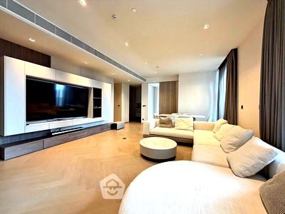 Condos for rent Sathon : 4-BR Condo at The Reserve Sathorn near BTS Sala Daeng (ID 2449846)