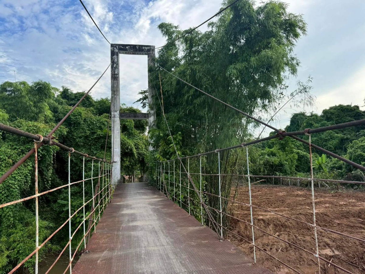 picture Urgent sale need money,reduced by almost2 million almost2rai of land next to the river5.9 millionnow 4.5 million100 meter concrete road,  - 3/21