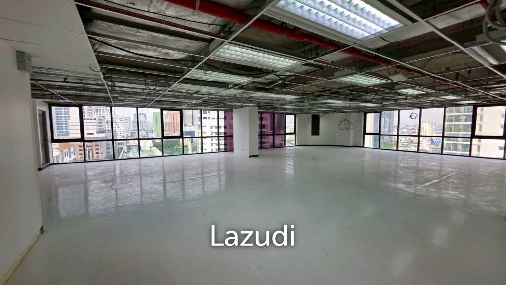 รูป Spacious Office Space in Sethiwan Tower Si Lom Bangkok - รูปที่ 1/10