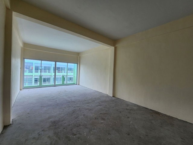 picture FOR SALE  COMMERCIAL BUILDING PROPERTY  2950000 BAHT. - 7/8