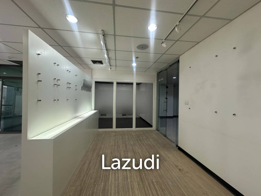 รูป พื้นที่สำนักงานให้เช่าในย่านบางรัก ถนนสุริยวงศ์ กรุงเทพ - รูปที่ 1/5