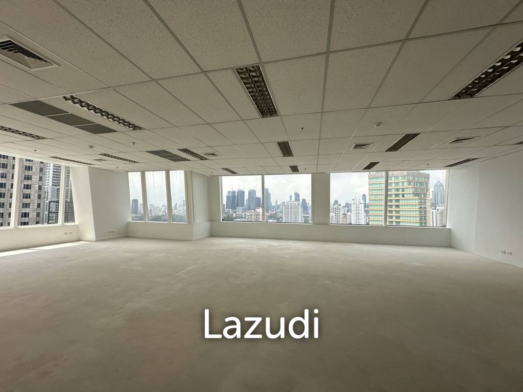 picture Spacious Office Space in Interchange 21 Bangkok - 2/4