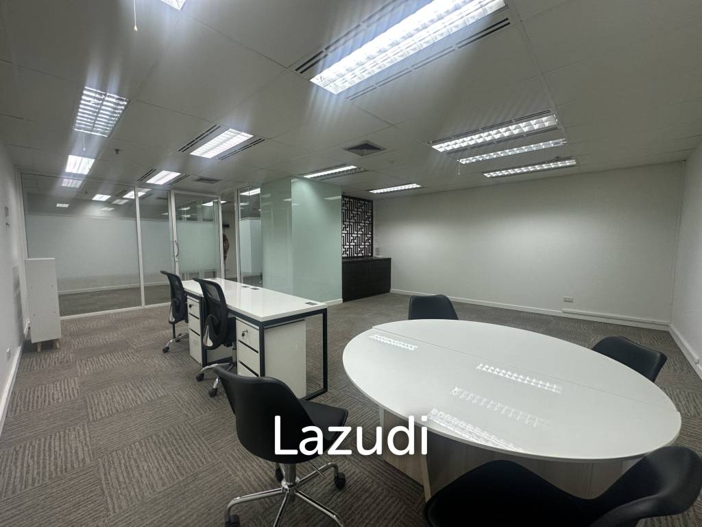 รูป สำนักงานให้เช่าใจกลางศาลาแดง บางรัก 70 ตรม. อาคารชาร์เตอร์สแควร์ - รูปที่ 3/4