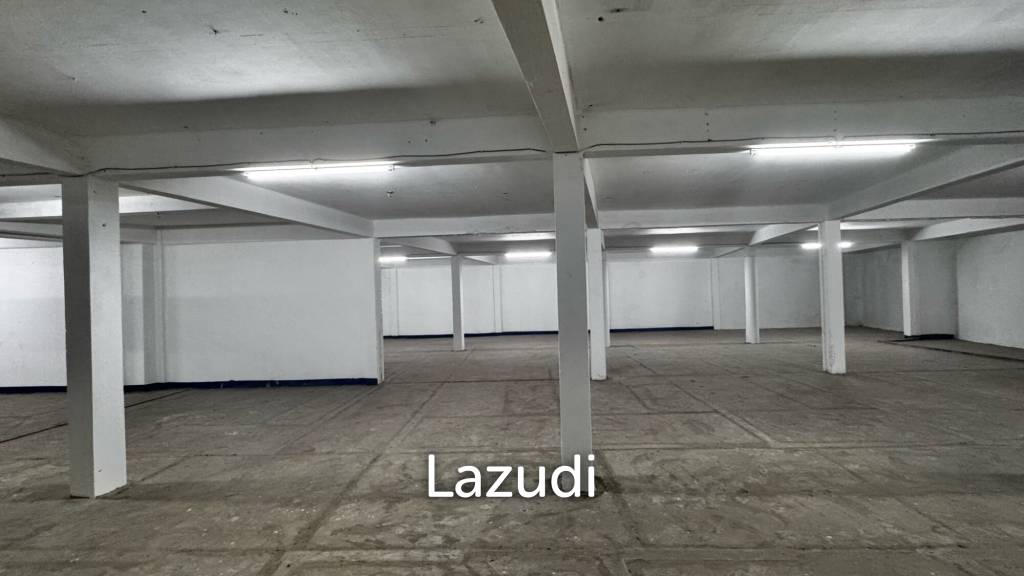 picture Prime Retail Space in Bang Na with Main Sukhumvit Access - 9/17