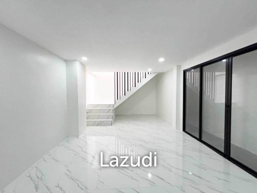 รูป Renovated 4-Bedroom House for Sale Near Robinson Thalang - รูปที่ 9/20