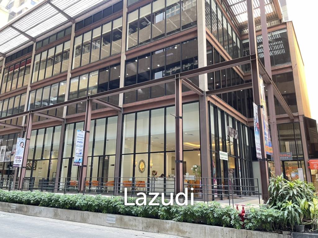 รูป Main Road Asok Office Building Large Retail Space for  a Showroom, Clinic, Spa or Cafe Ground Floor - รูปที่ 6/6