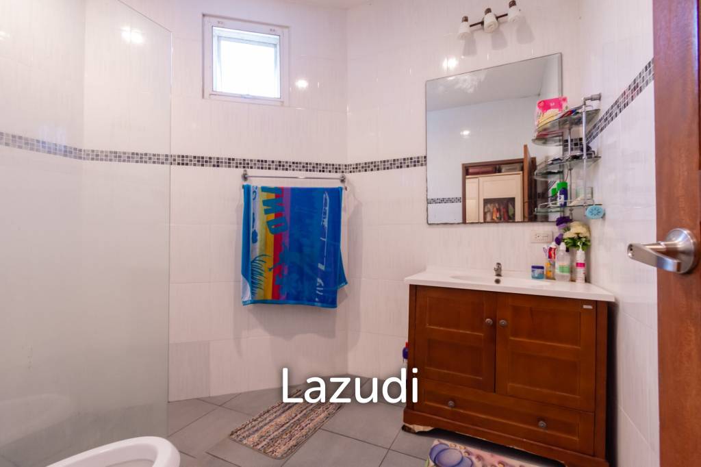 รูป SINGLE HOUSE ON SOI 88 : 4 bed on good location - รูปที่ 17/32