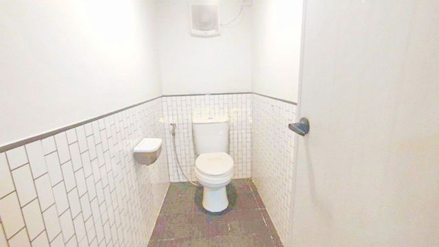 รูป ม.หอการค้าไทย 370 ม.สำนักงานขนาดใหญ่ 5 ชั้น ฟังก์ชันครบ MRT ห้วยขวาง 1.7 กม. เดอะ สตรีท รัชดา ถ.วิภาวดีรังสิต - รูปที่ 7/8