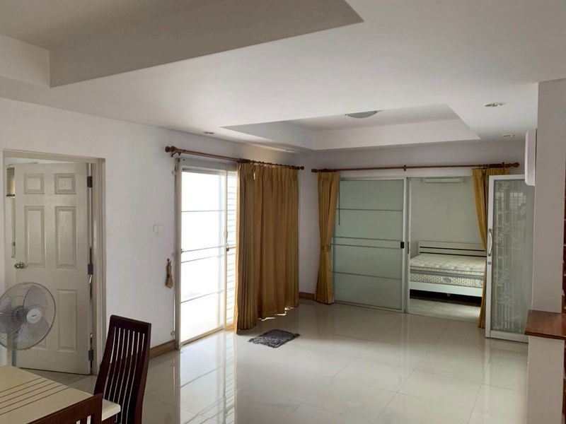 picture Two-storey detached house for sale, Baan Klang Suan project, Takhian Tia, Bang Lamung, Chonburi - 5/16