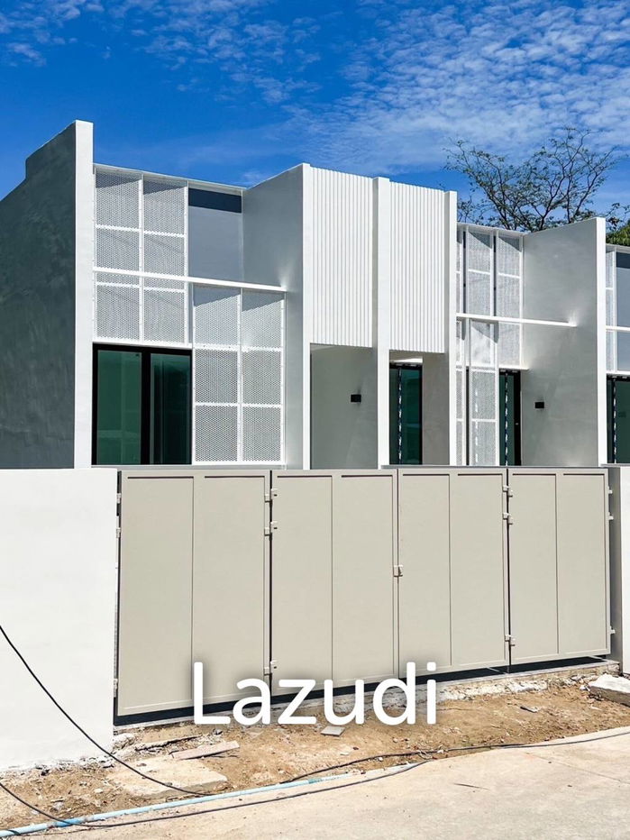 picture Modern Minimalist Townhouse in Ratsada Phuket - 4/31