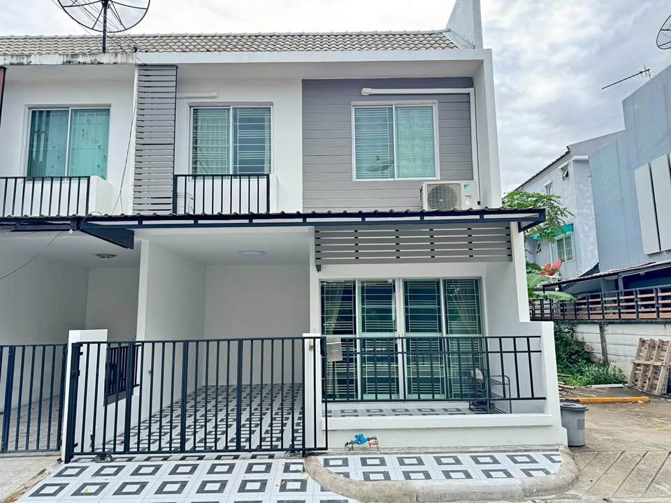 รูป ขายบ้านเดี่ยว 2 ชั้น หมู่บ้าน อารียา เกษตร นวมินทร์ 18 ตารางวา - รูปที่ 1/9