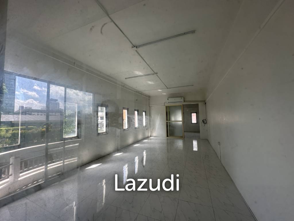 รูป สำนักงานให้เช่าในโครงการ Liberty Park 1 ย่านคลองเตยเหนือ - รูปที่ 3/9