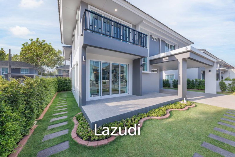 ขายบ้านเดี่ยว : 4 Beds 4 Baths 250 SQ.M La Vallee Residence