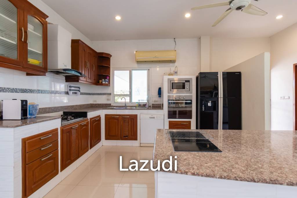 รูป SINGLE HOUSE ON SOI 88 : 4 bed on good location - รูปที่ 21/32