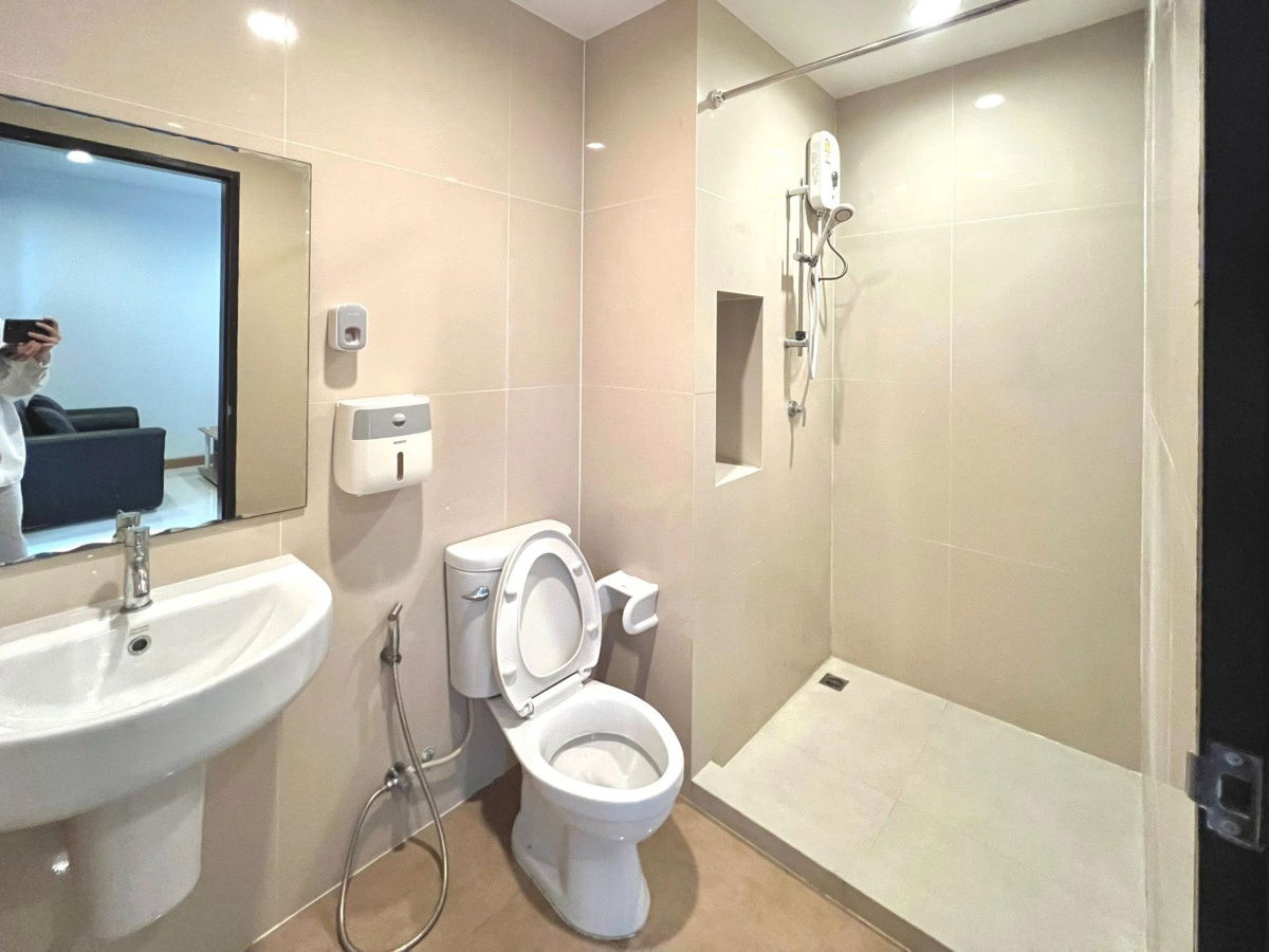 รูป ให้เช่าB-Live Condo ติวานนท์ ตึกB ชั้น7 เฟอร์ครบ พร้อมเครื่องซักผ้า - รูปที่ 6/6