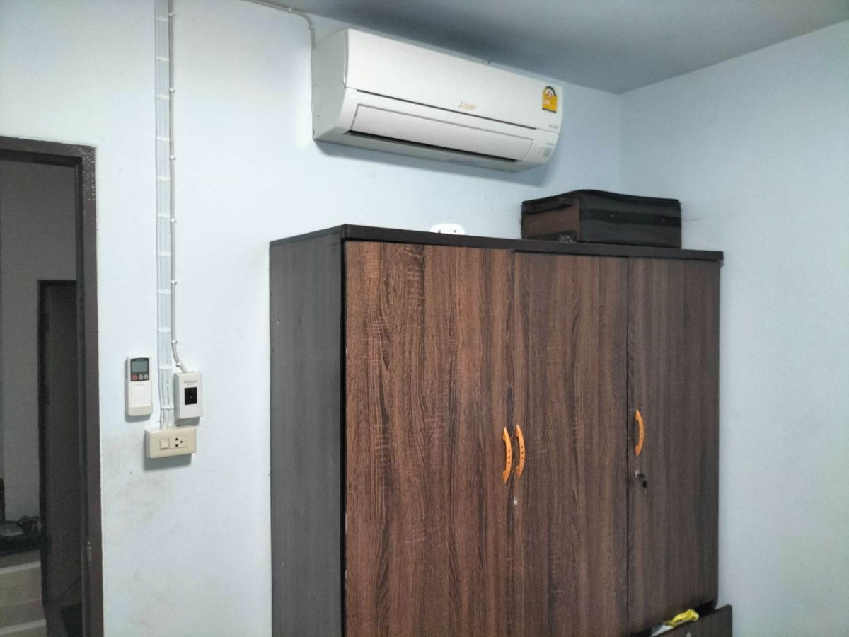 picture Townhome for rent with 3 bedrooms,2 toilets and 1 kitchen. - 13/14