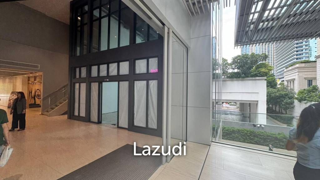 picture Prime Retail Space for Upscale Ventures at One City Center - 9/10