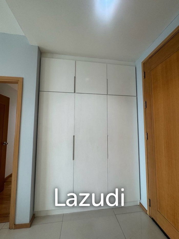 รูป Stunning 2BR Condo at The Emporio Place Bangkok - รูปที่ 29/34