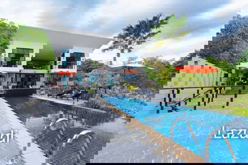 Luxurious 2 Storey 3 Bed Pool villa with Stunning Sea and Mountain view