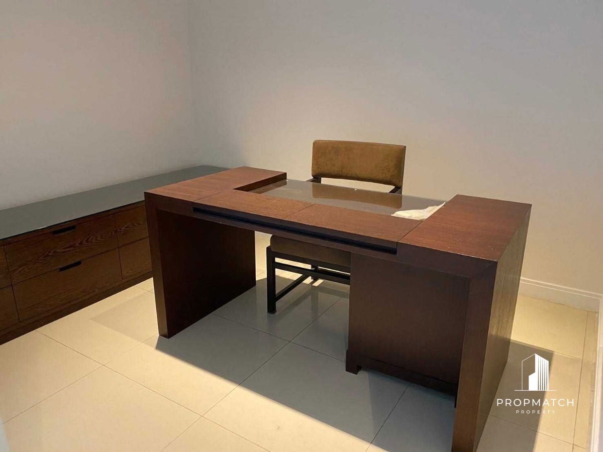 รูป PM009432✨Flash Deal ✨ Athenee Residence ( 3Bed 3Bath 189SQM.) แต่งครบพร้อมอยู่ !! เพียง 155,000 บาทต่อเดือน Tel.0981315848 @propmatch - รูปที่ 11/12