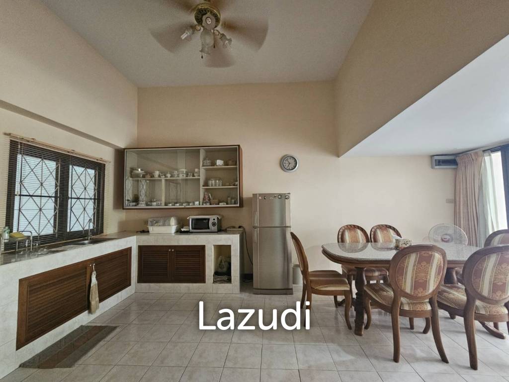 picture BAAN SUKSAMRAAN :  3 Storey townhouse near town and beach - 8/41