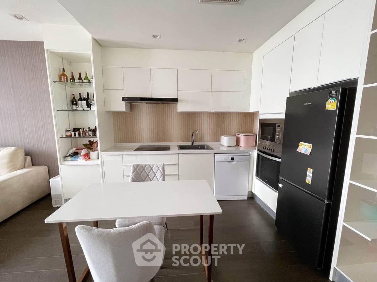 picture 2-BR Condo at Noble Ploenchit near BTS Phloen Chit (ID 2454823) - 4/5