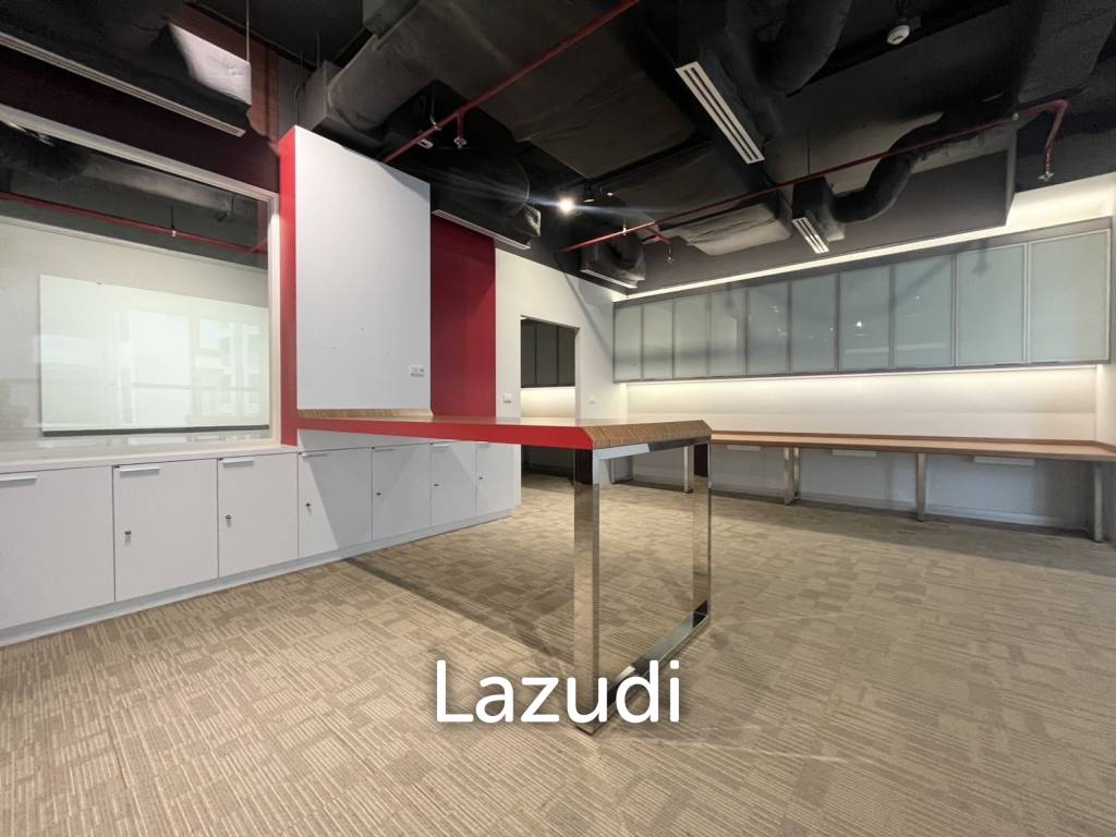 picture Modern Office Space for Rent in Bhiraj Tower Bangkok - 6/14