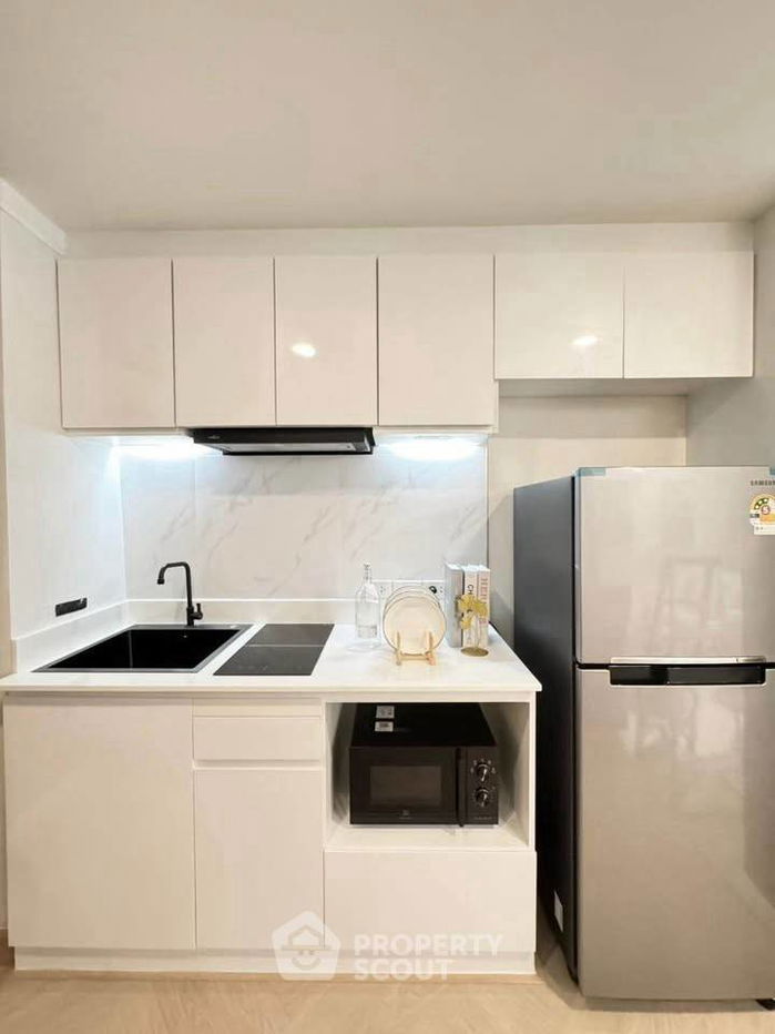 picture 1-BR Condo at Supalai Place Sukhumvit 39 near BTS Phrom Phong (ID 2454063) - 7/11