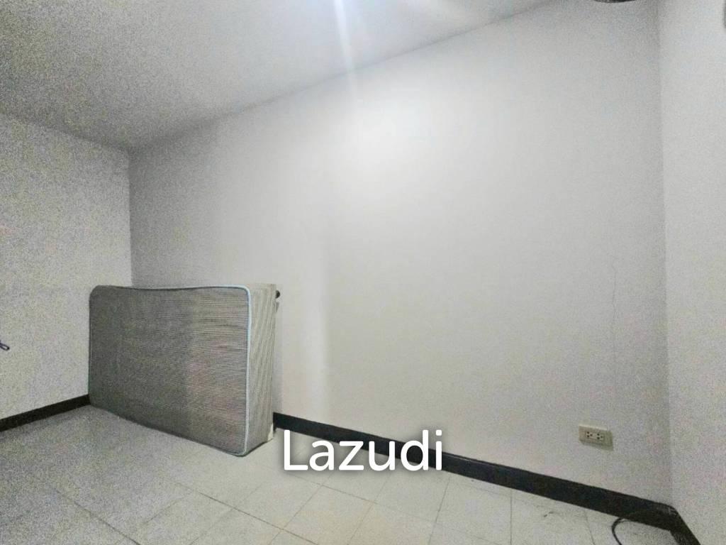 picture BAAN SUKSAMRAN : 3 Storey townhouse near town and Beach - 13/21