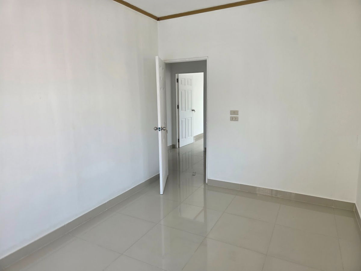 picture Corner house for sale in Siam Niwet Village 2, Pracha Uthit-Khu Sang - 15/15