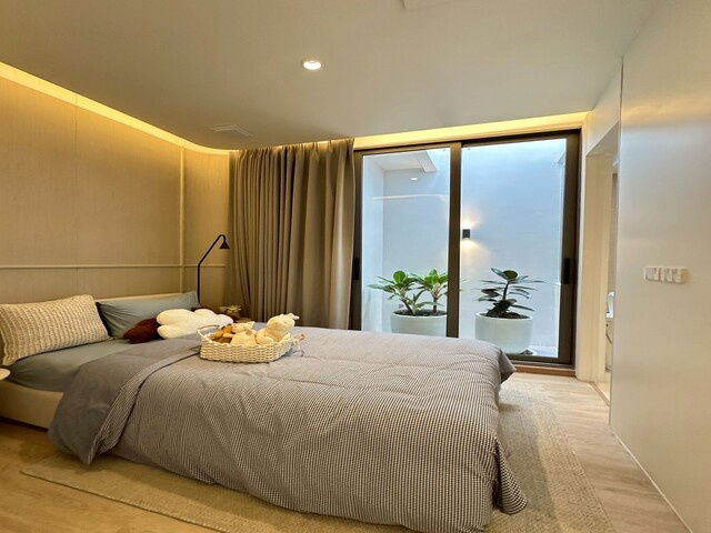 รูป ขายทาวน์โฮม กูดส์แลน์ สุคนธวิท กระทุ่มแบน 19.2ตรว. 3นอน 3น้ำ 2จอด ต่อเติมครบ ใกล้โรงพยาบาลกระทุ่มแบน ข้างบ้านและหลังบ้านไม่ติดใคร - รูปที่ 9/9