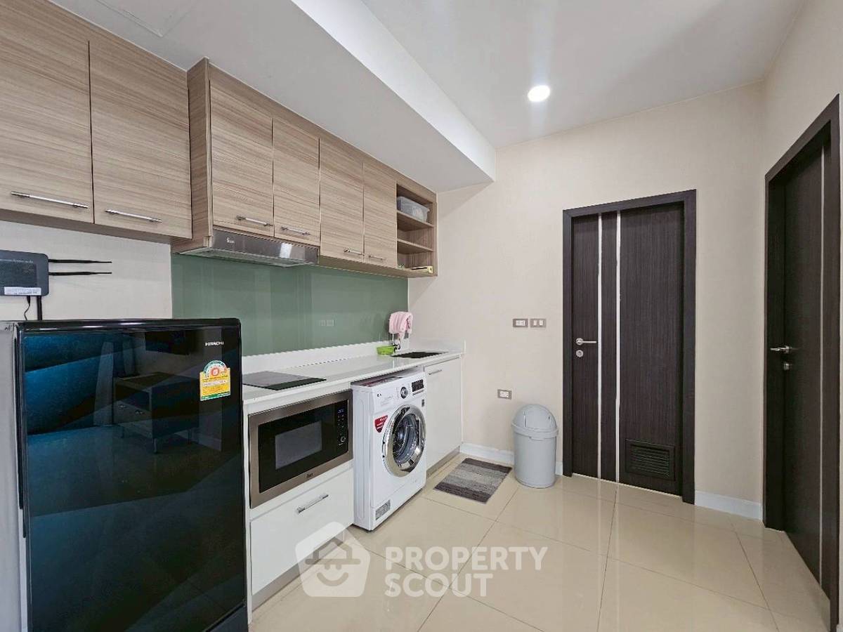 picture 1-BR Condo at Dusit Grand Condo View close to Jomtien Beach (ID 2454298) - 5/12