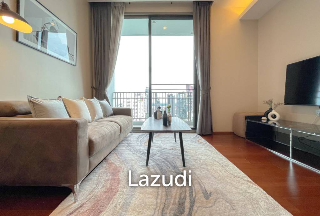 รูป Luxurious 2 Bedroom Condo in Quattro by Sansiri Bangkok - รูปที่ 3/10