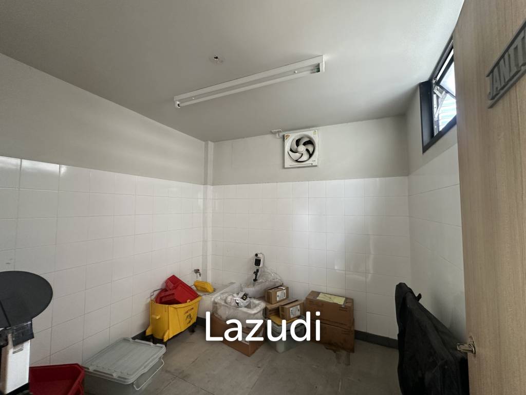 รูป พื้นที่ว่างเปิดทำการค้าพร้อมเดินทางจาก BTS ศาลาแดง สาทร - รูปที่ 17/18