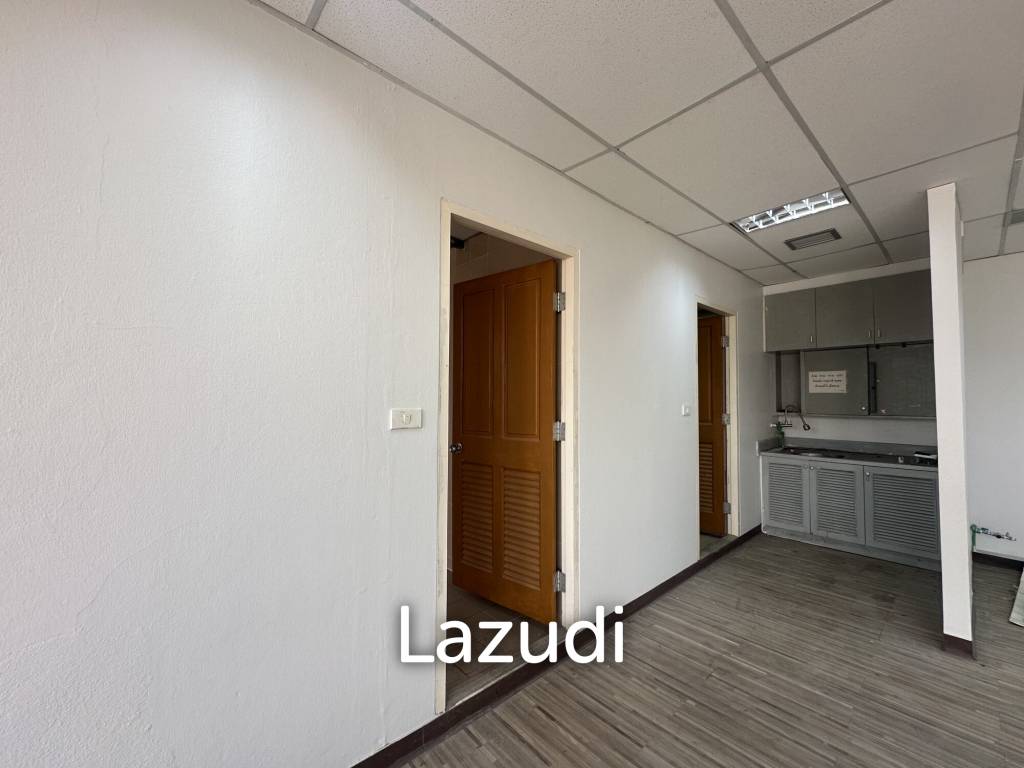 รูป สำนักงานให้เช่าในสุริยวงศ์ บางรัก กรุงเทพ ทำเลทองกลางเมือง - รูปที่ 4/6