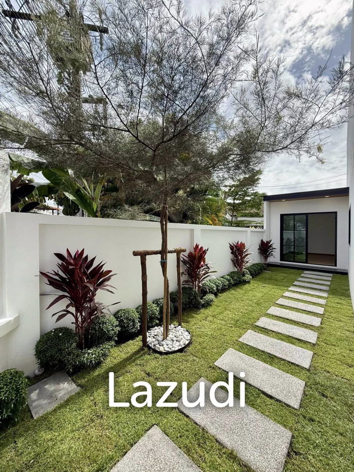 picture Fully Renovated Modern 3-Bedroom Townhouse in Kathu - 27/38