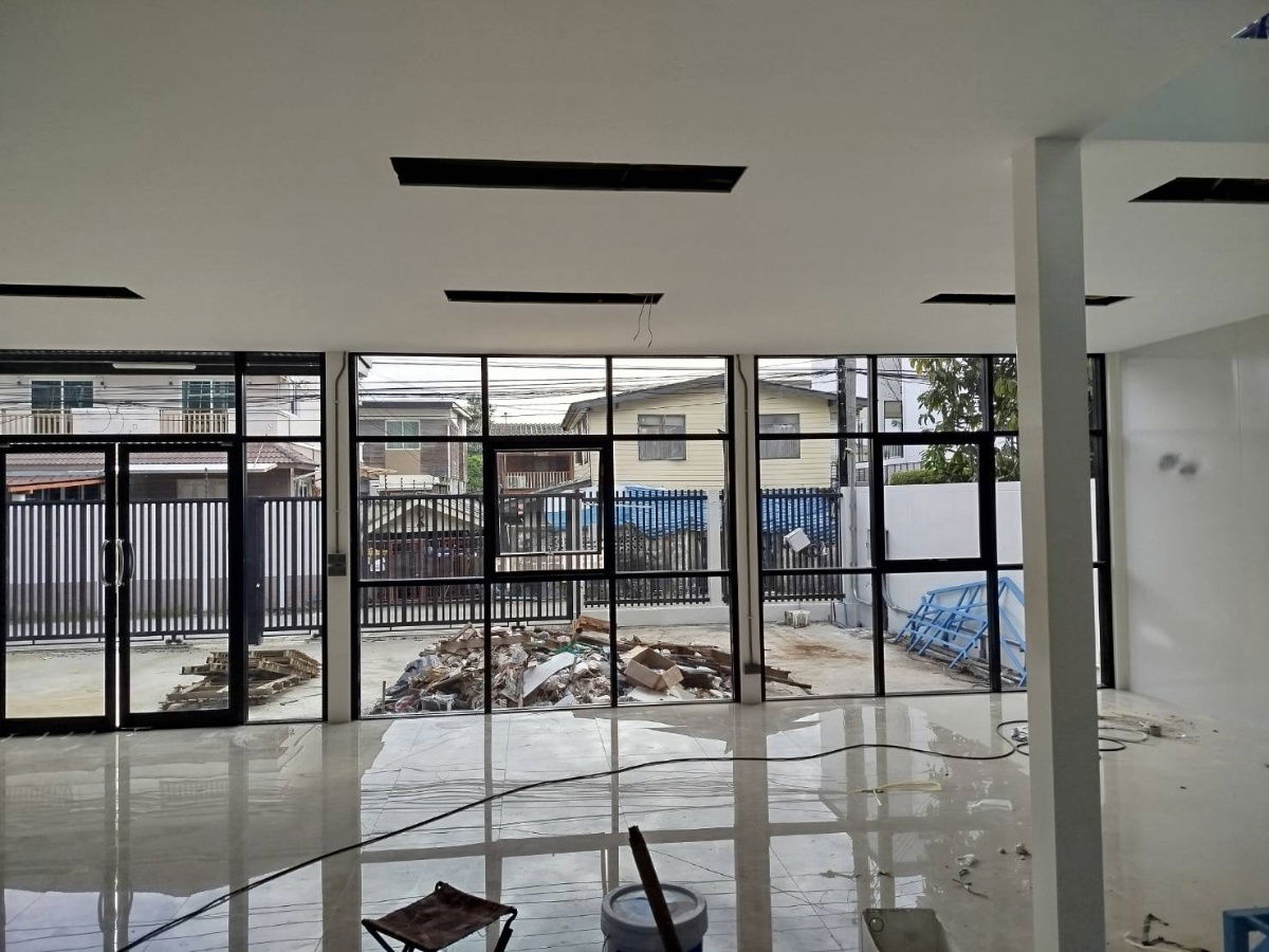 picture Office + Warehouse on 400 sq.m. of Land (100 Sq. Wah) - 6/11