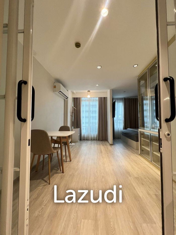 picture Luxury 1-Bed Condo in The Clover Thonglor Bangkok - 1/14