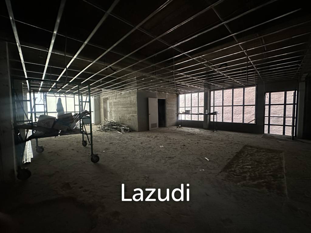 รูป พื้นที่ว่างเปิดทำการค้าพร้อมเดินทางจาก BTS ศาลาแดง สาทร - รูปที่ 4/18